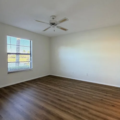 0f387dc05aeaee12f52f53fc9142f0c5-uncropped_scaled_within_1536_1152