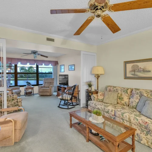 7d7e0af510f8ddb3ec0882e5b247b55f-uncropped_scaled_within_1536_1152