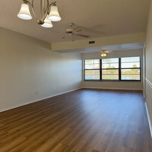 e0448a9e2c216123c44e8fe752cb60d1-uncropped_scaled_within_1536_1152