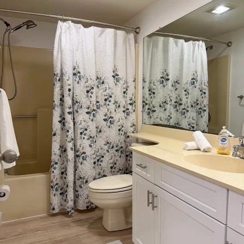 f7f3b3d0da97dd8a553a92798637c415-uncropped_scaled_within_1536_1152